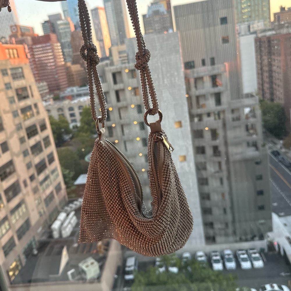 Elegant Silver Chainmail Evening Bag